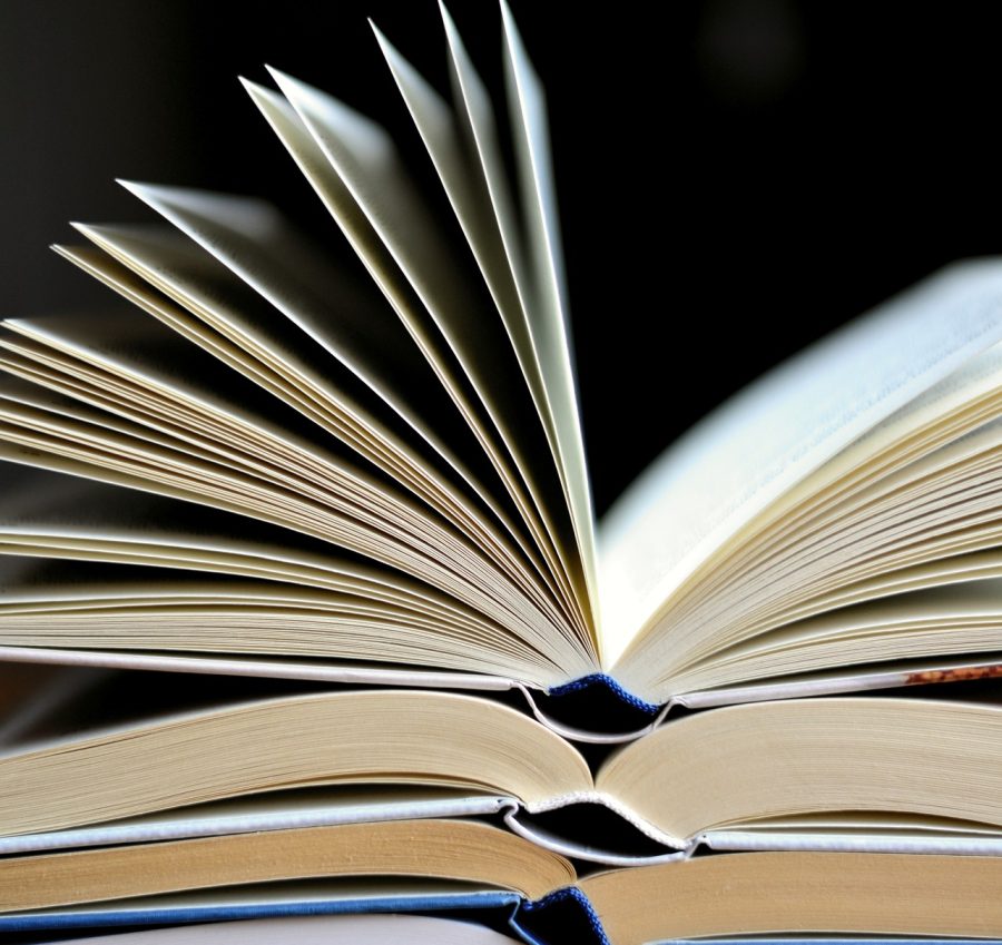 book-g2f5f62743_1920